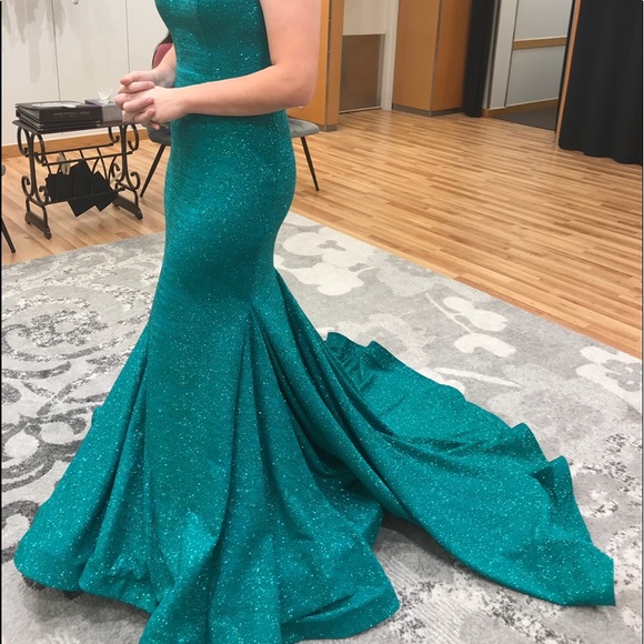 ladies clothing near me